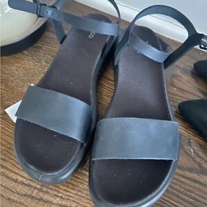 Ecco Black Minimalist Ankle-Strap Flat Sandals
